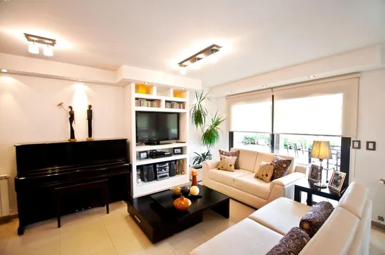 Departamento En  Venta  De Categoría- 3 Dormitorios En Villa Carlos Paz