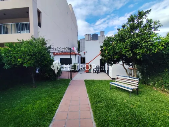 Casa En Venta 6 Ambientes En Bernal Centro
