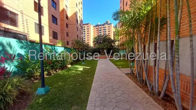 ¡descubre Tu Nuevo Hogar .....    Vendo  Encantador  Apartamento Colinas De La Tahona !!!    Contactame...!!!!