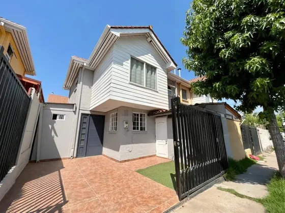 Altos Del Raco, Puente Alto Casa En Venta De 3d + 2b
