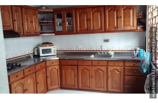Casa En Costa De Oro De 600 M2 