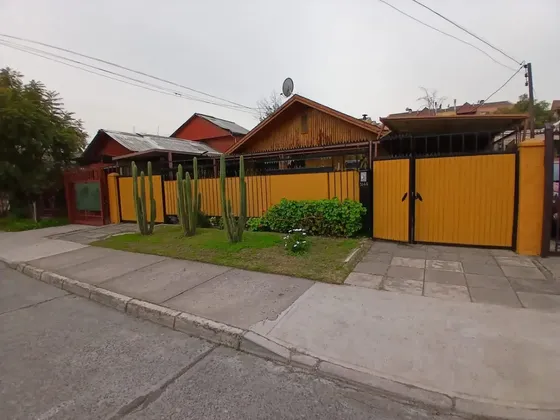 Casa Venta Villa Santa Helena, Macul, Metro Pedrero