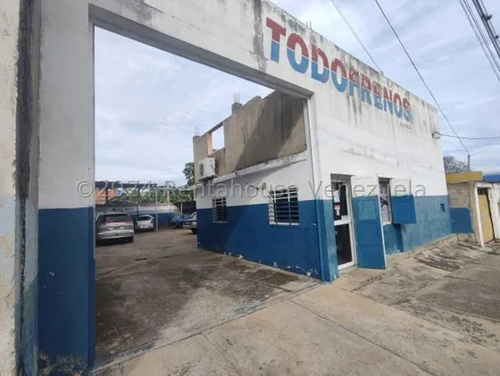 Terreno En Venta En San Felipe Posee 328m2 Amplio Estacionamiento Area De Oficina A Pocos Mts De La Av Principal Cod 25 4662 Comunícate Soy Gabi Irastorza                                              