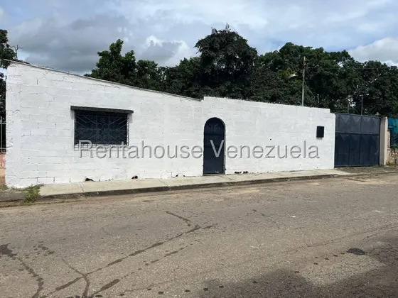 Ammp En Venta Galpon Para Depositoo Fabricación Valencia Sur