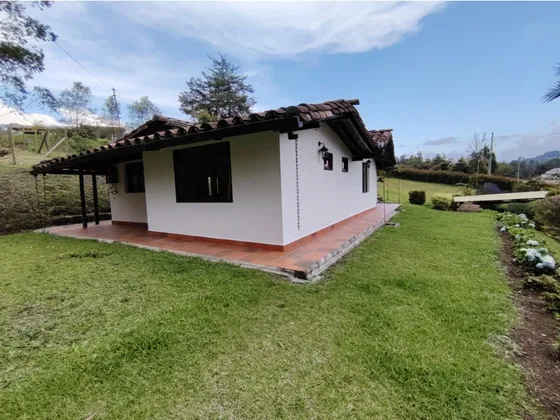 Casa Campestre En Arriendo, Vereda El Portento, El Retiro 