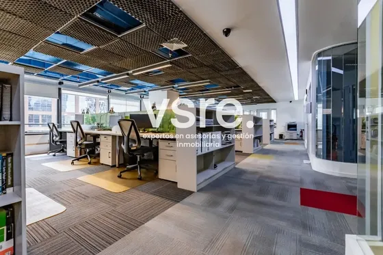 Fantástica Inversión Oficina En Venta Con Renta - Sanhattan