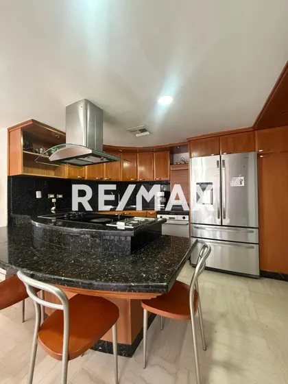 Elegante Quinta Familiar Ubicada En La Urbanizacion Sabanamar Cod: 1369