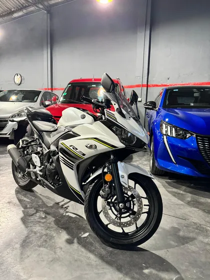Yamaha R3 2017
