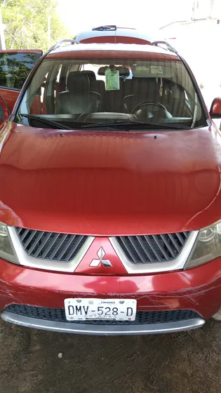 Mitsubishi Outlander 2.4 Ls Aa Ee 3 Filas Piel R-18 Dvd At
