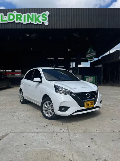 Nissan March 1.6 Advance