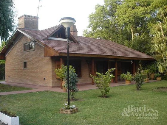 Quinta En  Barrio Links