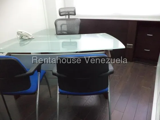 Se Vende Oficina En Los Dos Caminos 