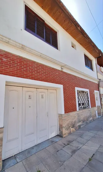 Venta Casa En Excelente Estado En Lanús Este. Apto Crédito!