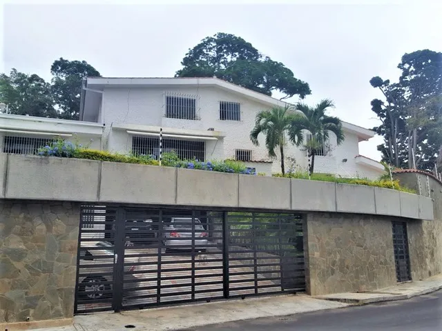 Casa En Venta En Cumbres De Curumo