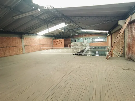 Bodega Industrial En Venta En Engativa