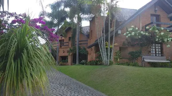 Se Vende Casa En Altos De Guataparo - Guataparo / Valencia.