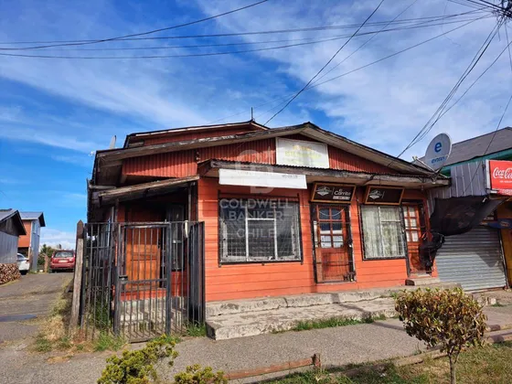 Casa En Los Muermos, Con Tres Locales Funcionando !