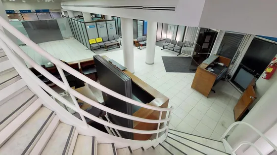 Venta Y Alquiler De Local Comercial Con Oficinas En Microcentro Caba