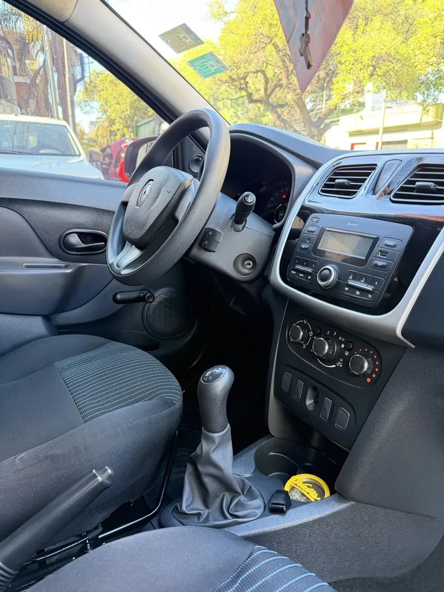 Renault Logan 1.6 Authentique 85cv5215520952424960014