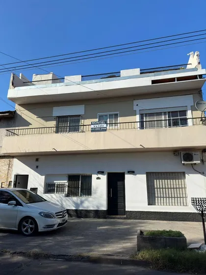 Casa  En Venta En Lomas Del Mirador, La Matanza, G.b.a. Zona Oeste
