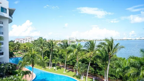 Departamento En Venta En Residencial Isla Dorada Cancún