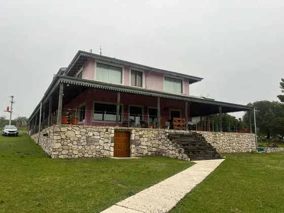Venta Hotel De Campo Calmayo 69 Hectareas 