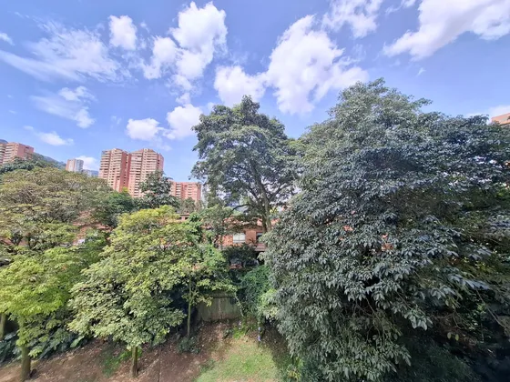 Arriendo Apartaestudio En El Tesoro