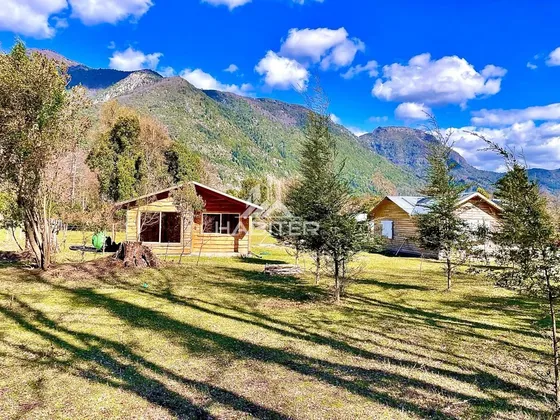 Casa En Venta De 2 Dorm. En Cunco