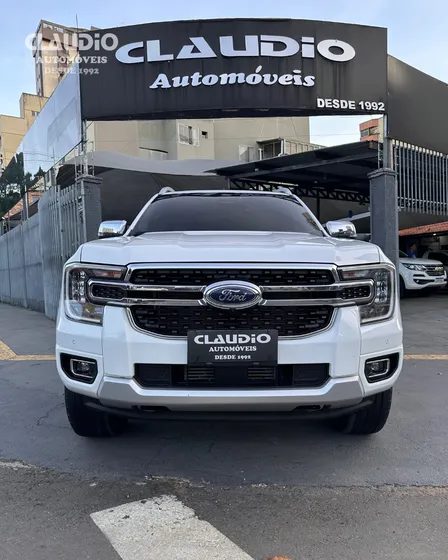 Ford Ranger 3.0 Limited Cab. Dupla V6 4x4 Aut. 4p