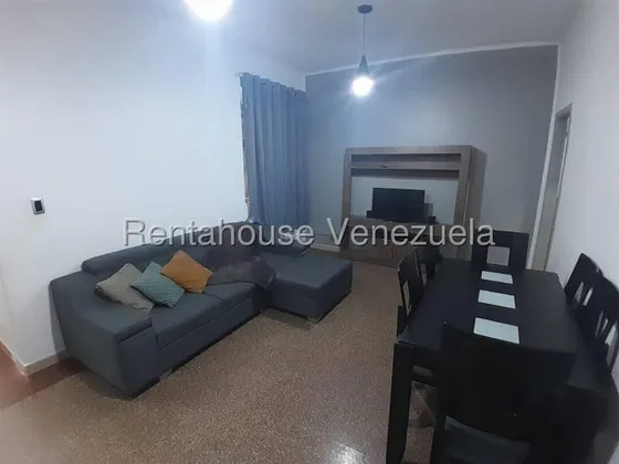La Candelaria 25-23557 Apartamento Amoblado Excelente Ubicación Piso Bajo Agua Constante