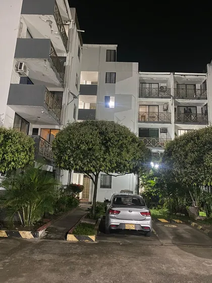 Apartamento En Venta  ¡espacioso, Con Parqueadero Y Aire Acondicionado!