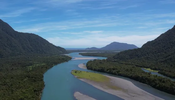En Venta Campo En Carretera Austral Con Mar, Laguna Y Ríos