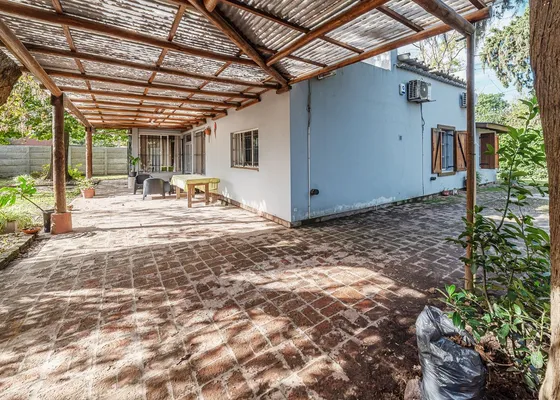 Venta Casa 5 Amb. En Garin Con Jardin