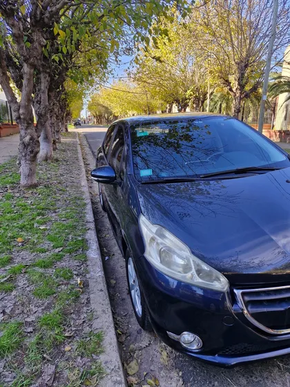 Peugeot 2013 1.5 Active