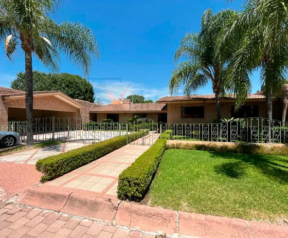 Casa En Venta Fraccionamiento Tucán Leon Gto