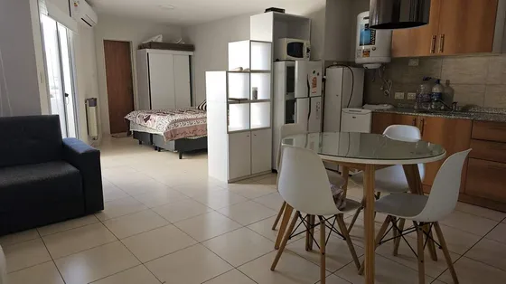 Hermosas Vistas Y Gran Comodidad. Temporario En Alberdi