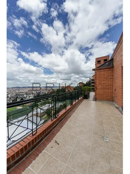 Apartamento En Venta En Santa Barbara Alta-usaquén. Cod V2574