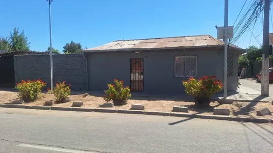 Hermosa Casa Esquina 5d2b
