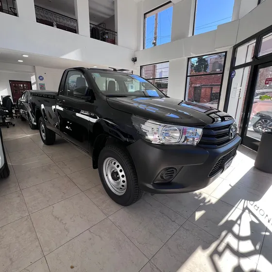 Toyota Hilux Pick-up 2.4 Cs Dx 150cv 4x4