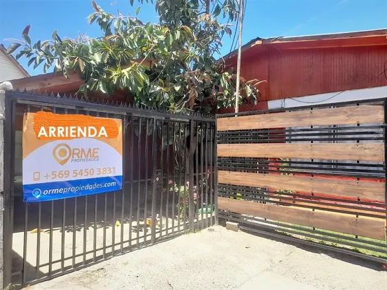 Casa 3 Dorm 2 Baños Cercana Metro Protectora