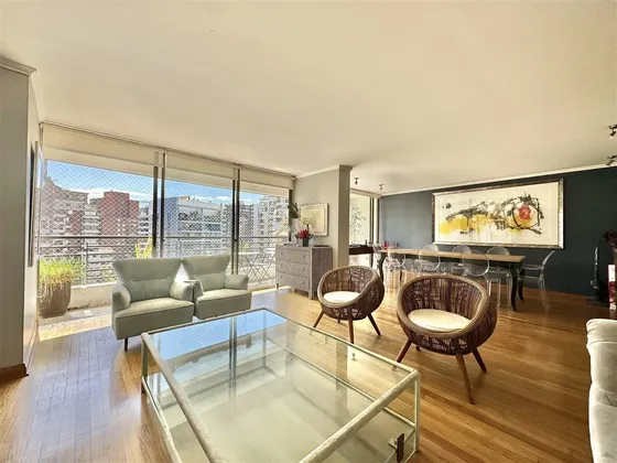 Amoblado Penthouse Con Vistas Despejadas / Iglesia El Golf