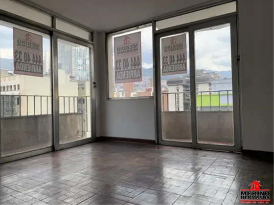 Oficina En Arriendo En Medellín - La Candelaria