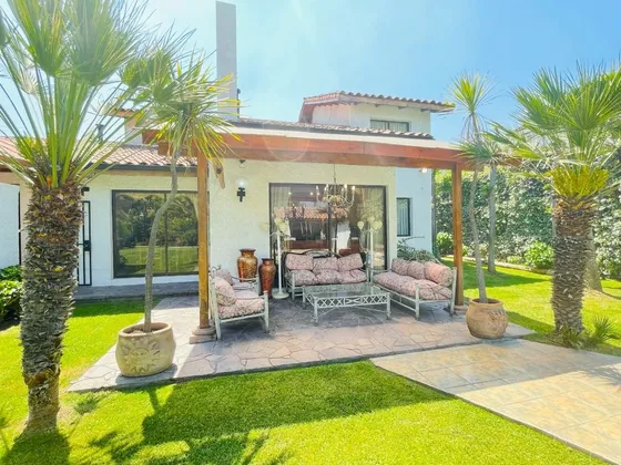 Casa En Exclusivo Barrio Los Trapenses, Lo Barnechea