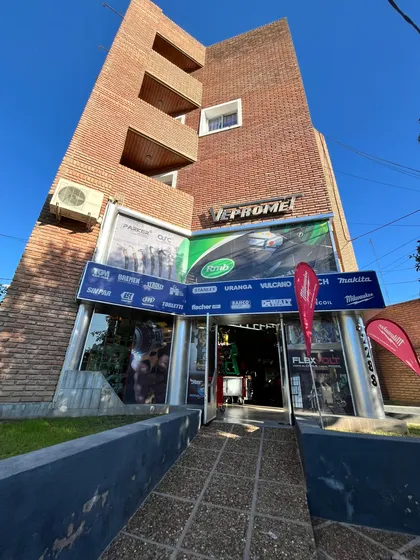 Inversores!! Venta Edificio En Bloque En B Crisol - Local Comercial  13 Departamentos