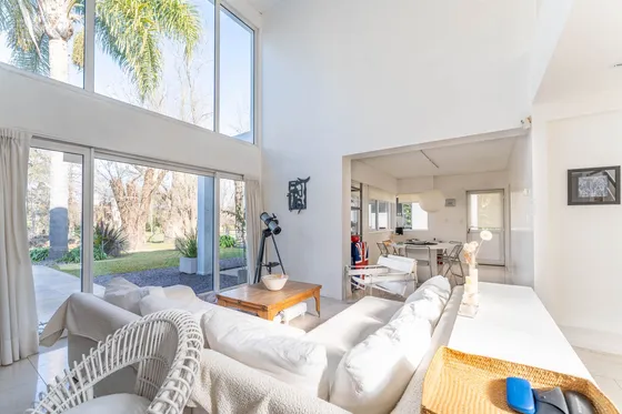 Casa 6 Amb Venta Banco Provincia Doble Lote Arroyo