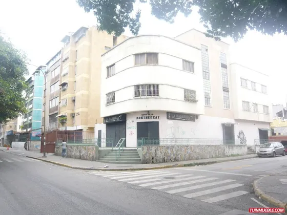Best House Local Con Fondo Comercio En Avenida Rooselvet Los Simbolos