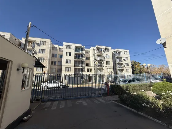 Departamento En Venta De 3 Dorm. En Los Andes
