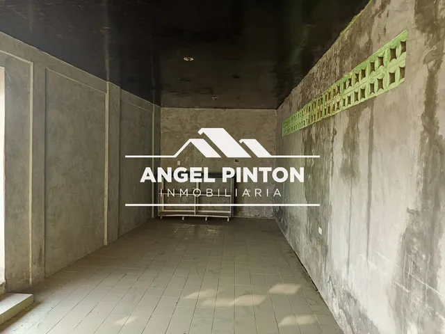 Galpón Con Oficina/apartamento Alquiler Av Delicias Api 6587