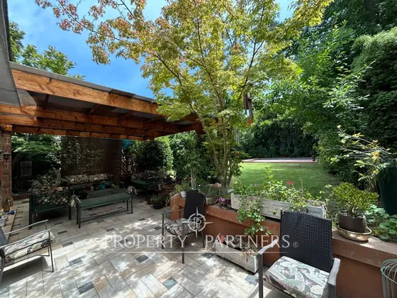 Los Almendros, Espectacular Casa De Renombrado Arq...