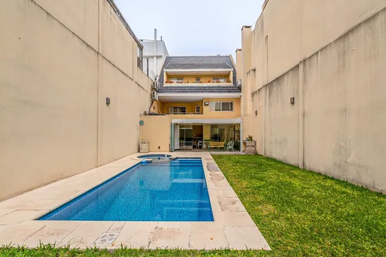 Casa - 5 Amb - Piscina - 2 Cocheras - Suite - Villa Urquiza